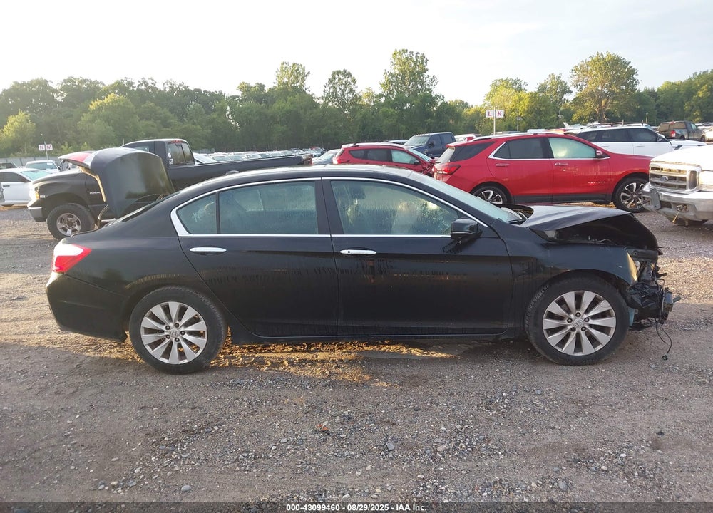 2013 HONDA ACCORD VIN: 1HGCR2F81DA104252