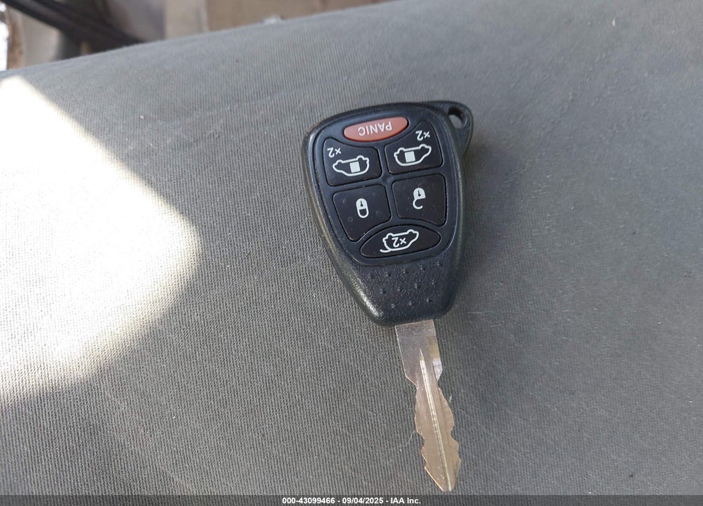 2007 DODGE GRAND CARAVAN SXT VIN: 2D4GP44L17R313082