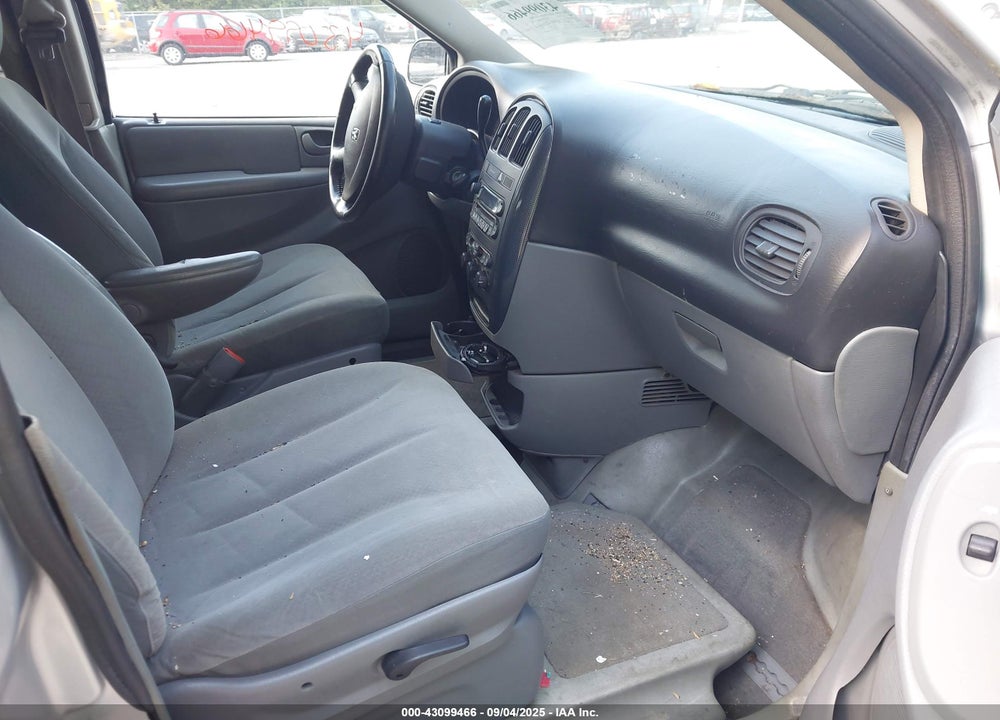 2007 DODGE GRAND CARAVAN SXT VIN: 2D4GP44L17R313082