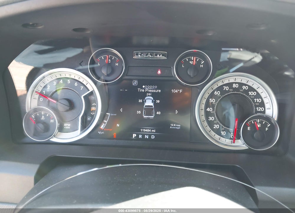 2017 RAM 1500 VIN: 1C6RR6LG2HS556262