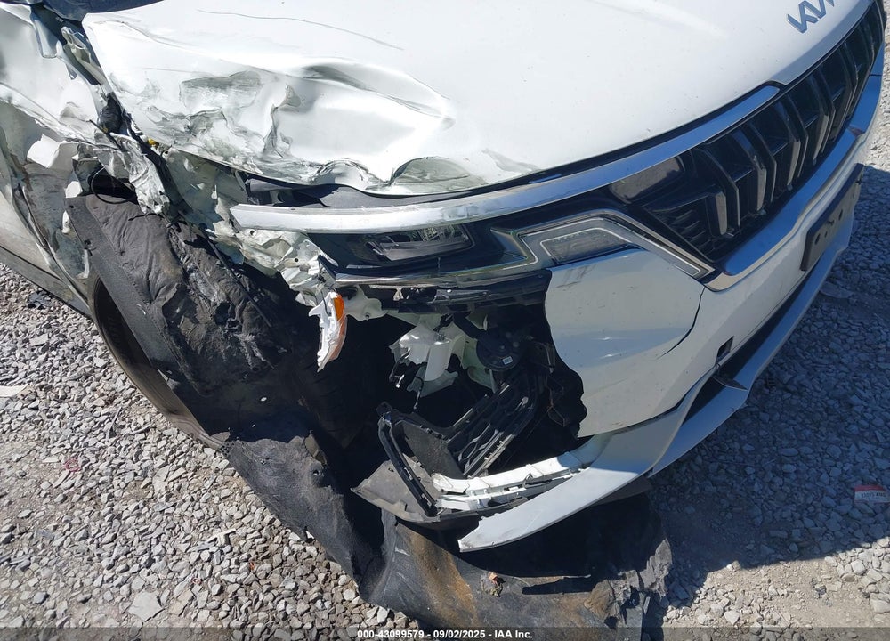 2023 KIA CARNIVAL MPV LX SEAT PACKAGE VIN: KNDNB4H32P6290657