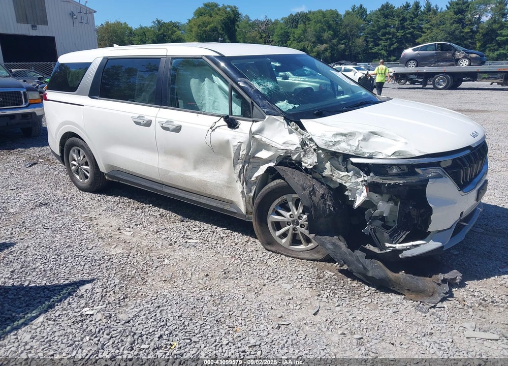 2023 KIA CARNIVAL MPV LX SEAT PACKAGE VIN: KNDNB4H32P6290657