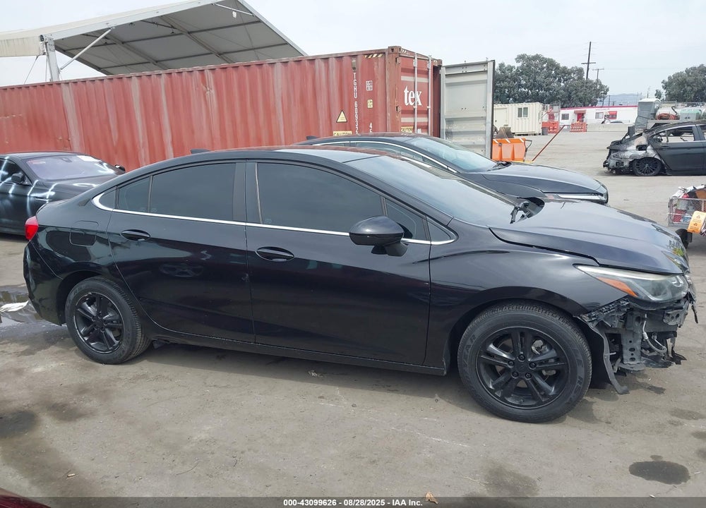 2017 CHEVROLET CRUZE LT AUTO VIN: 1G1BE5SM5H7206885