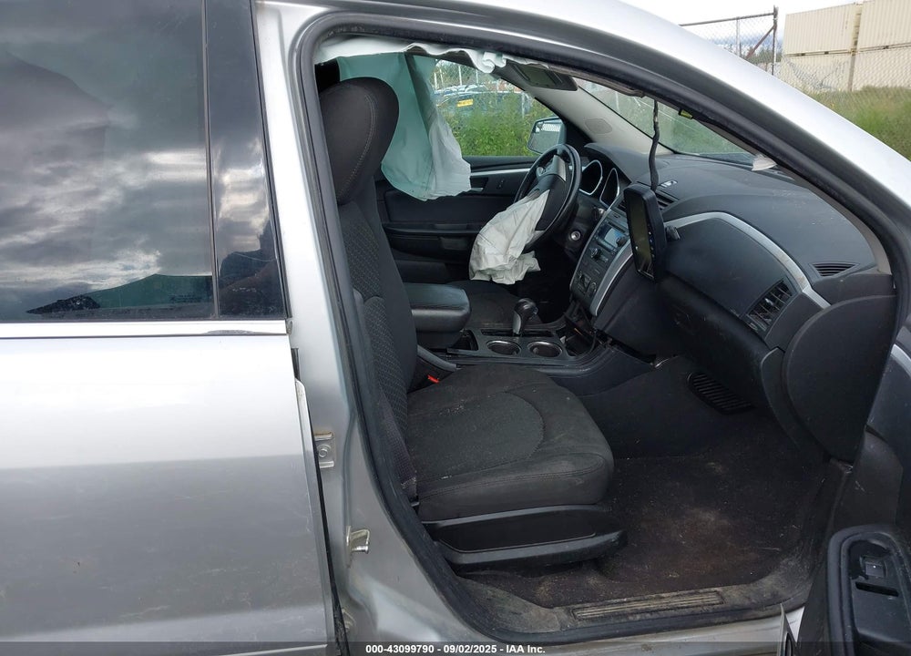 2011 CHEVROLET TRAVERSE VIN: 1GNKVJED8BJ322479