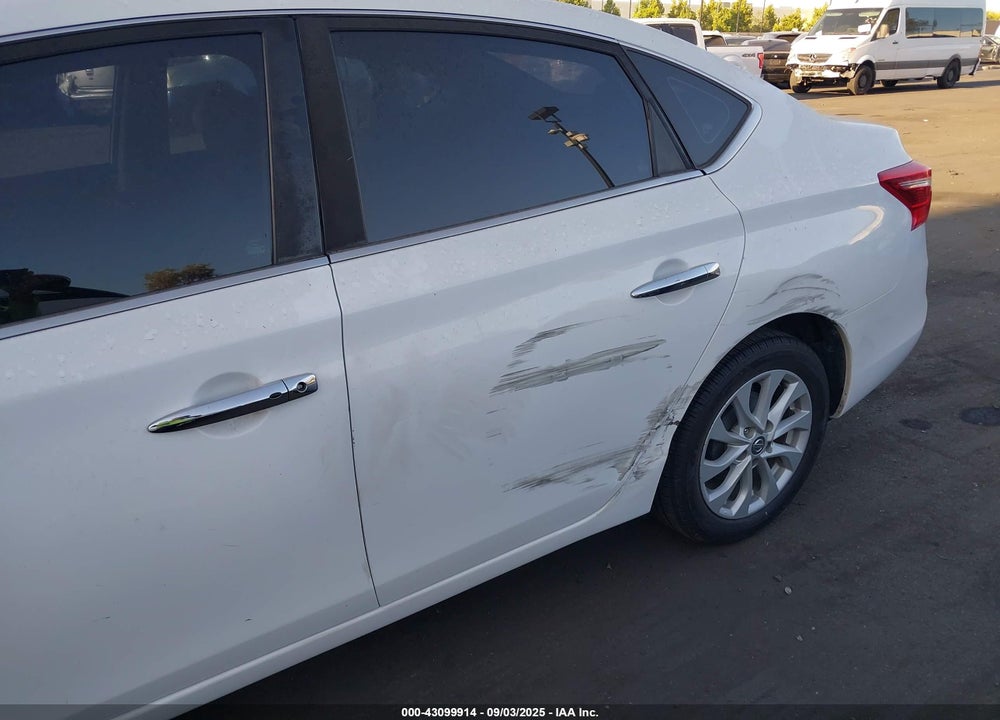 2018 NISSAN SENTRA VIN: 3N1AB7AP6JL649022
