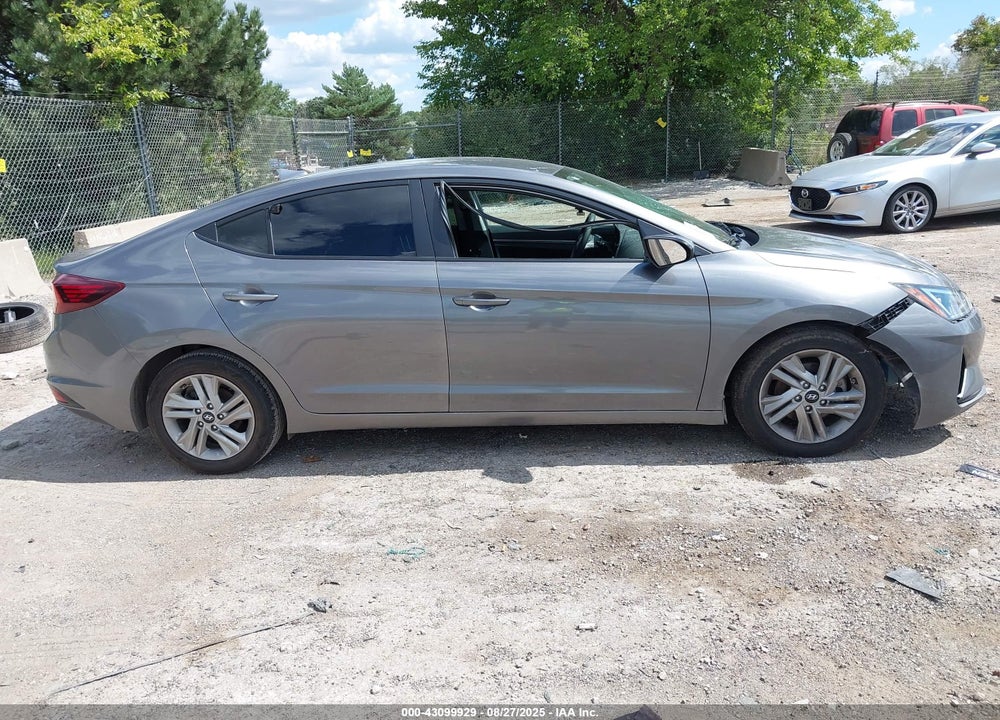 2020 HYUNDAI ELANTRA VIN: 5NPD84LF8LH537143