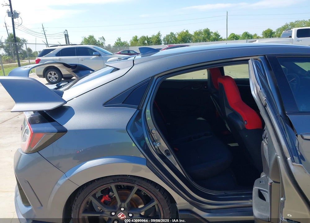 2017 HONDA CIVIC TYPE-R TOURING VIN: SHHFK8G75HU200860