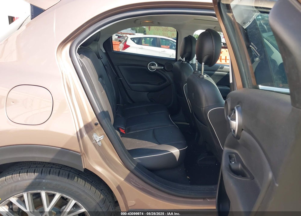 2017 FIAT 500X VIN: ZFBCFYDB7HP625507
