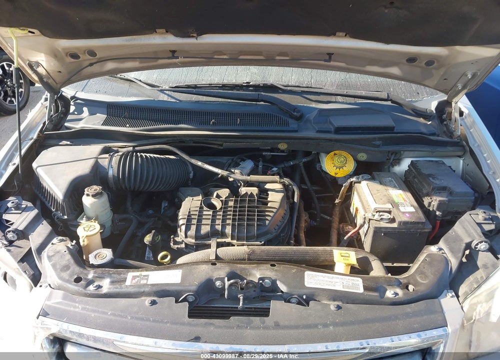 2014 CHRYSLER TOWN & COUNTRY VIN: 2C4RC1BGXER434017