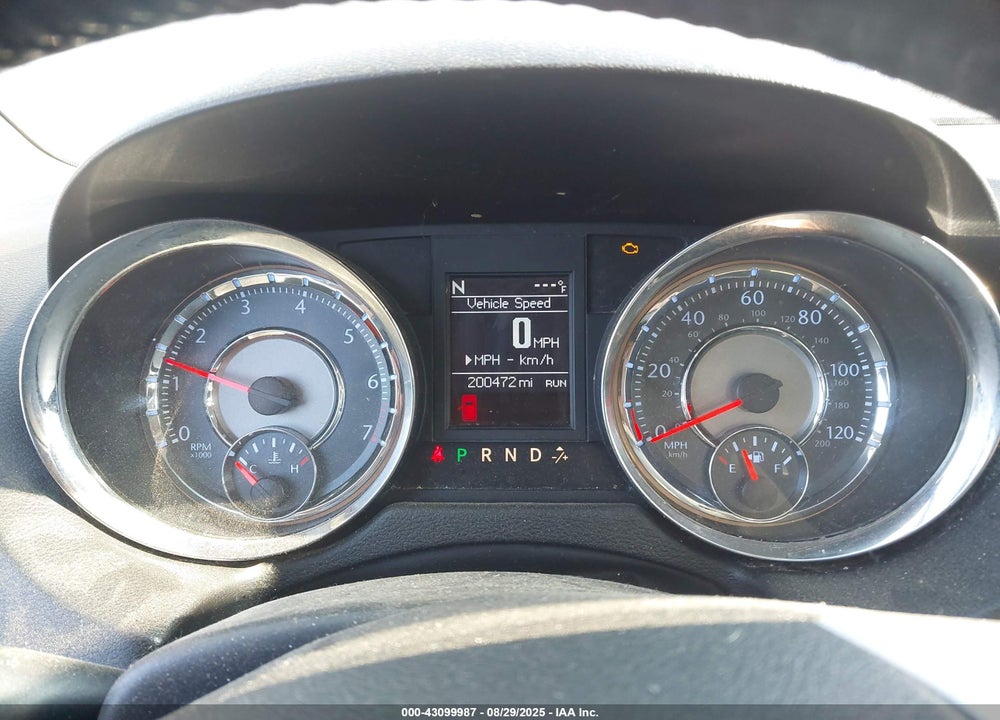 2014 CHRYSLER TOWN & COUNTRY VIN: 2C4RC1BGXER434017