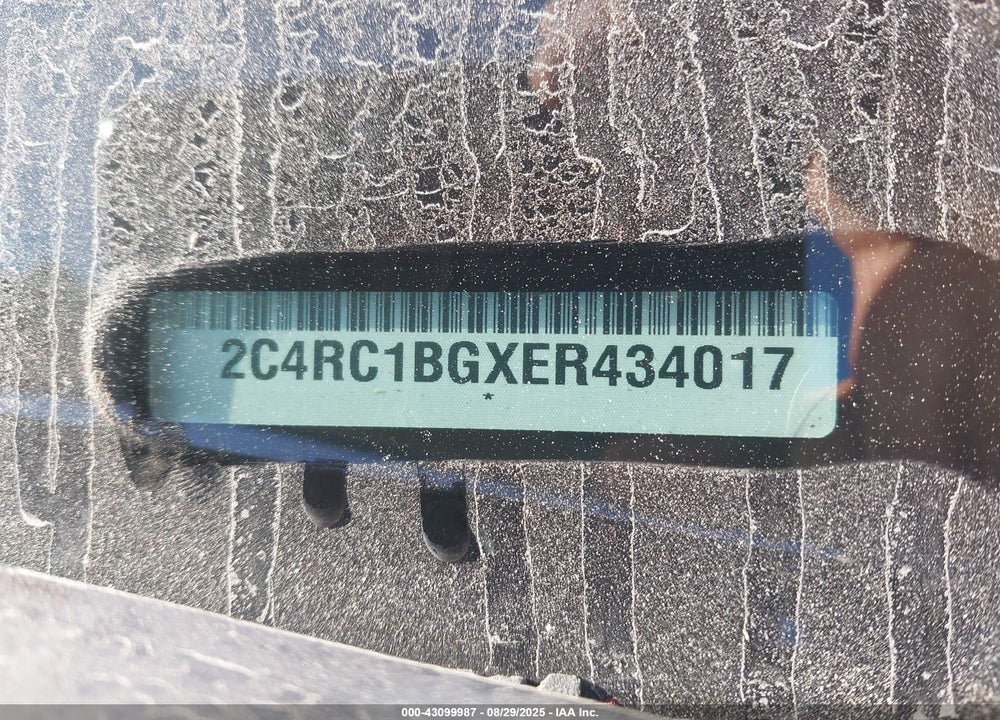 2014 CHRYSLER TOWN & COUNTRY VIN: 2C4RC1BGXER434017