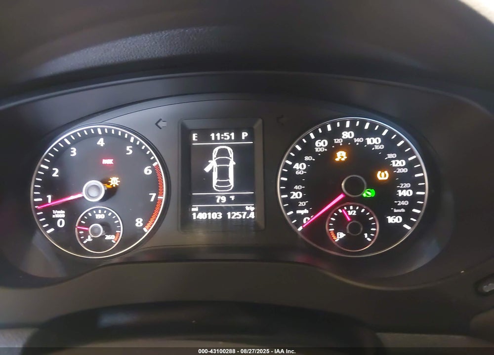 2013 VOLKSWAGEN JETTA VIN: 3VW4A7AJ0DM215697