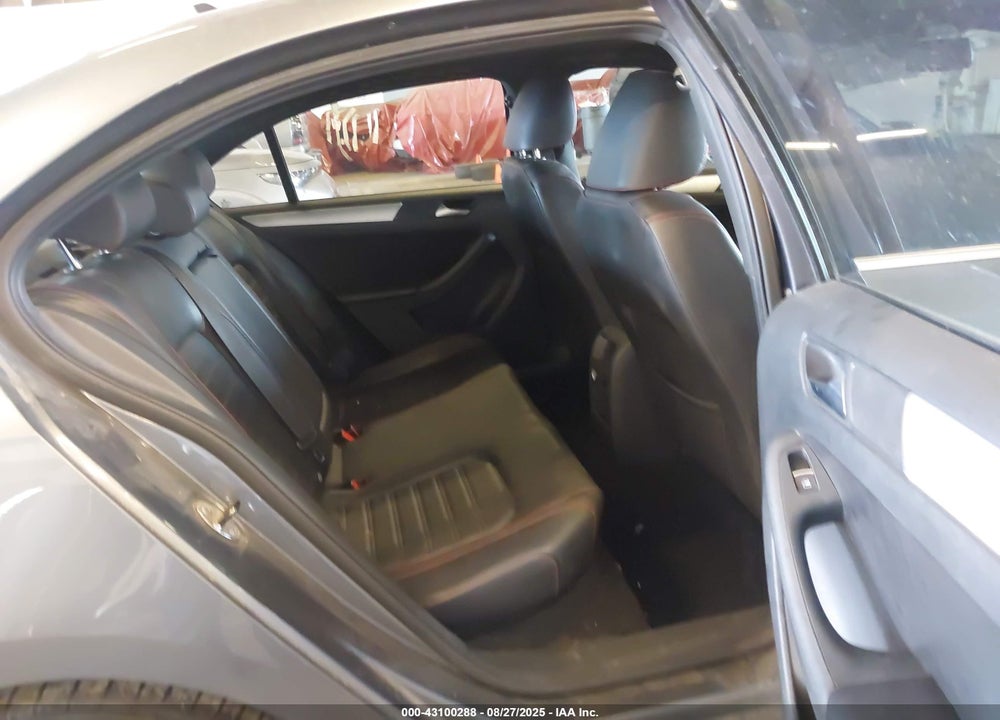 2013 VOLKSWAGEN JETTA VIN: 3VW4A7AJ0DM215697