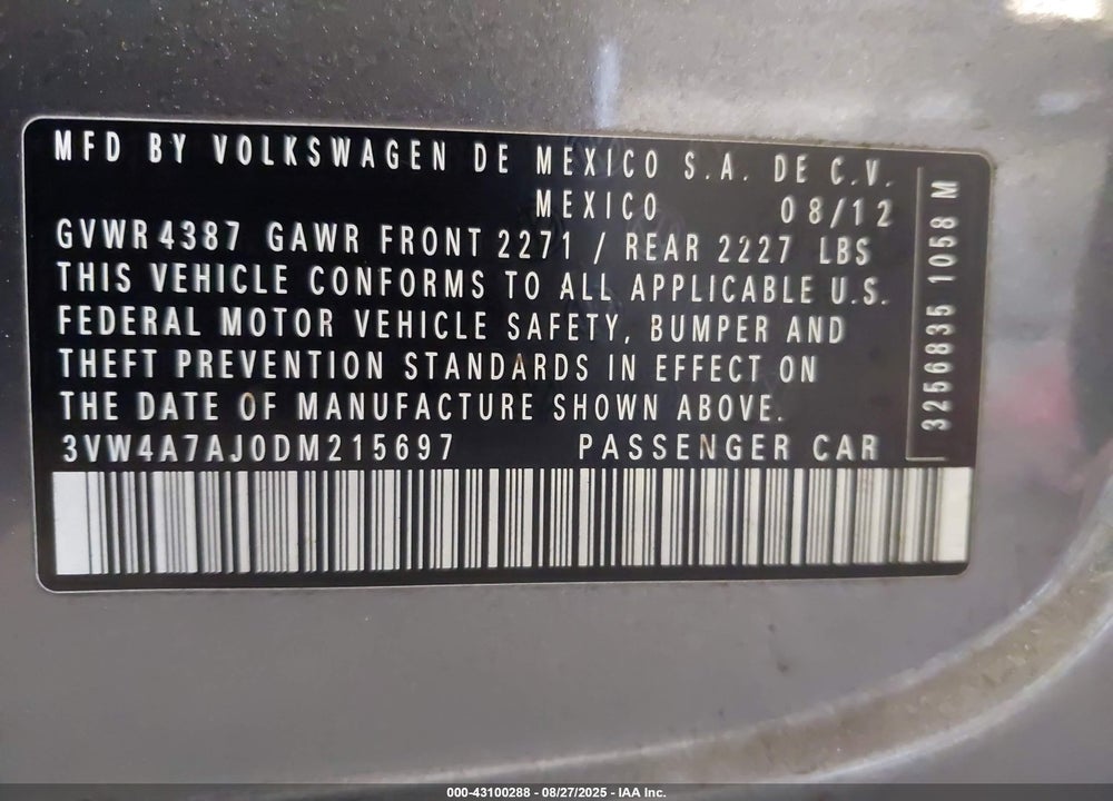 2013 VOLKSWAGEN JETTA VIN: 3VW4A7AJ0DM215697