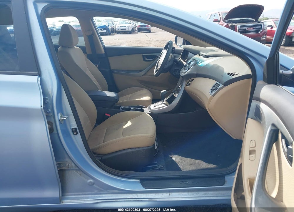 2013 HYUNDAI ELANTRA VIN: KMHDH4AE0DU708822