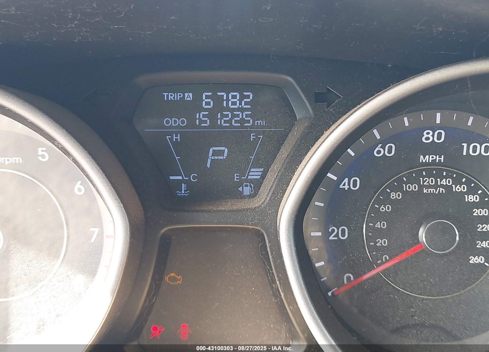 2013 HYUNDAI ELANTRA VIN: KMHDH4AE0DU708822