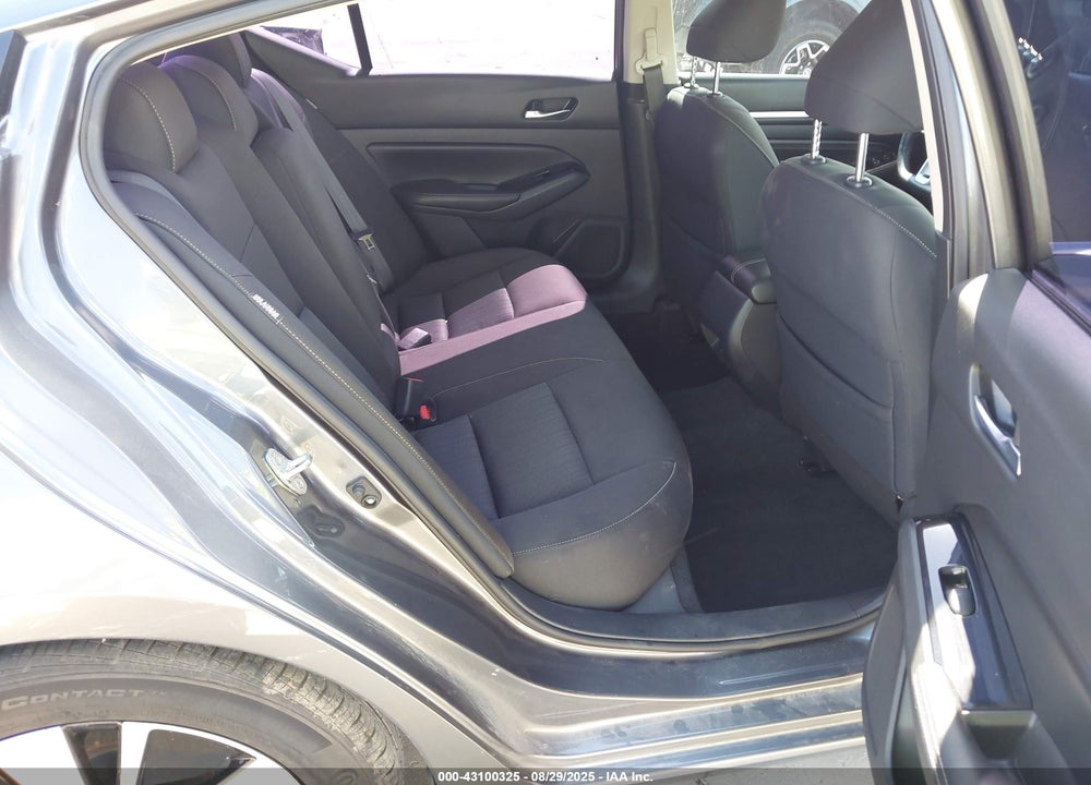 2021 NISSAN ALTIMA VIN: 1N4BL4DV0MN304652
