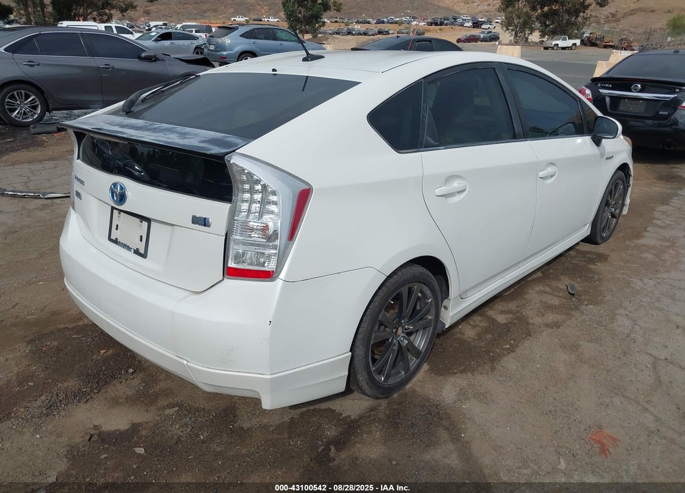 2011 TOYOTA PRIUS VIN: JTDKN3DUXB5294070