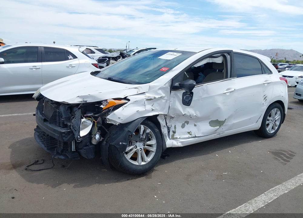 2013 HYUNDAI ELANTRA VIN: KMHD35LE3DU079204