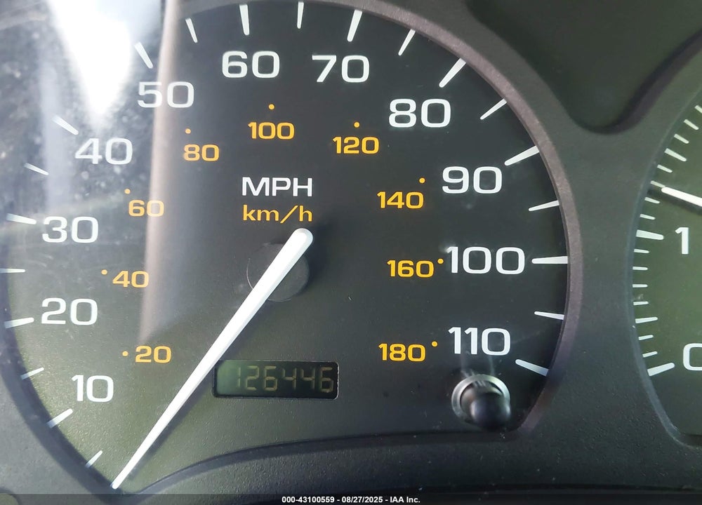 2000 SATURN SL1 VIN: 1G8ZH5284YZ108445