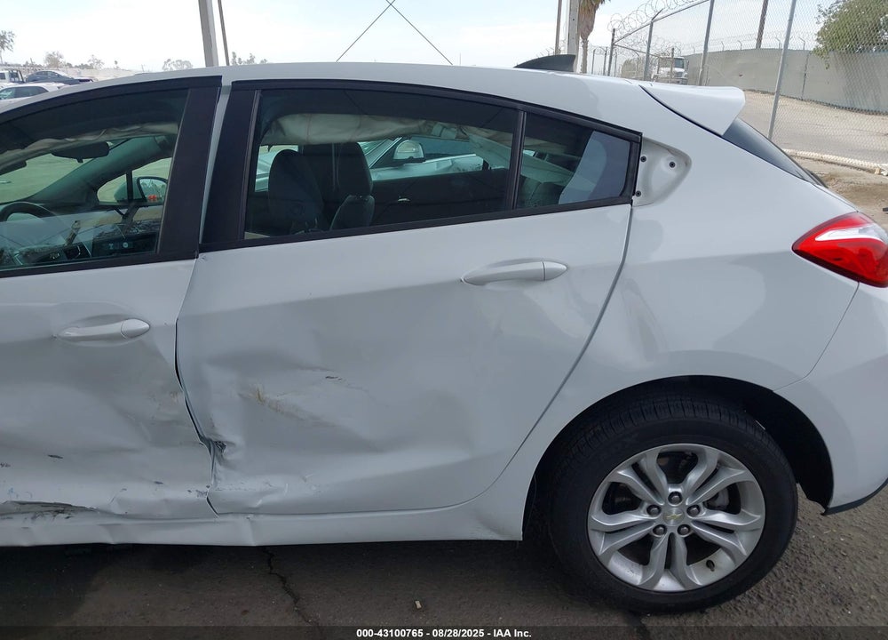 2019 CHEVROLET CRUZE VIN: 3G1BC6SM1KS546877