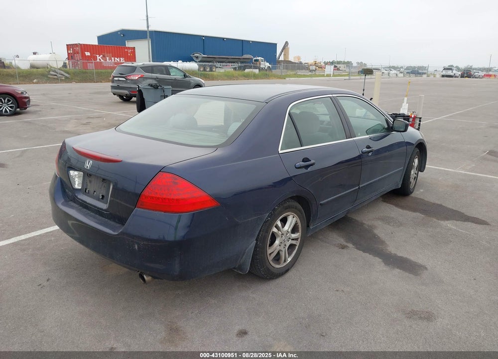 2007 HONDA ACCORD 2.4 SE VIN: JHMCM563X7C010851