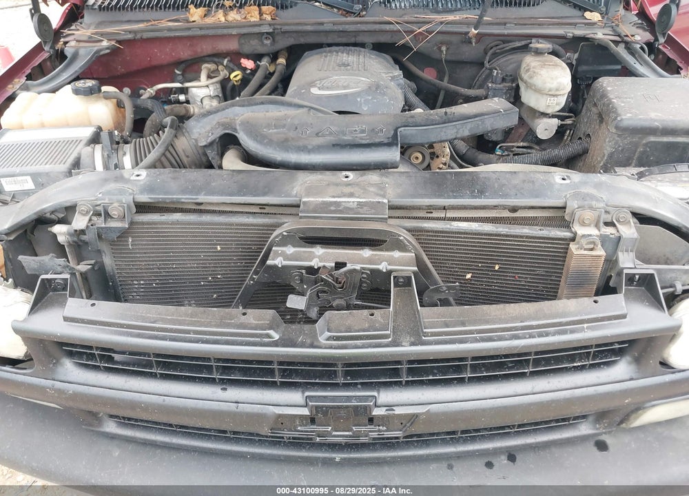 2003 CHEVROLET TAHOE LS VIN: 1GNEC13V93J192602