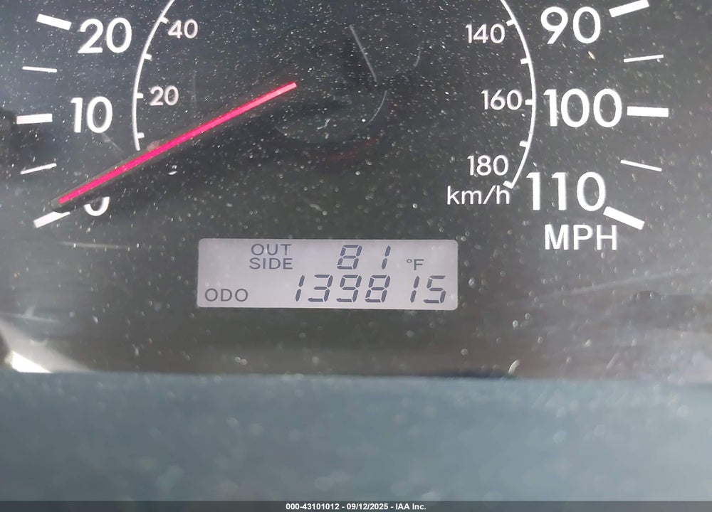 2008 TOYOTA COROLLA LE VIN: 1NXBR32E98Z044202