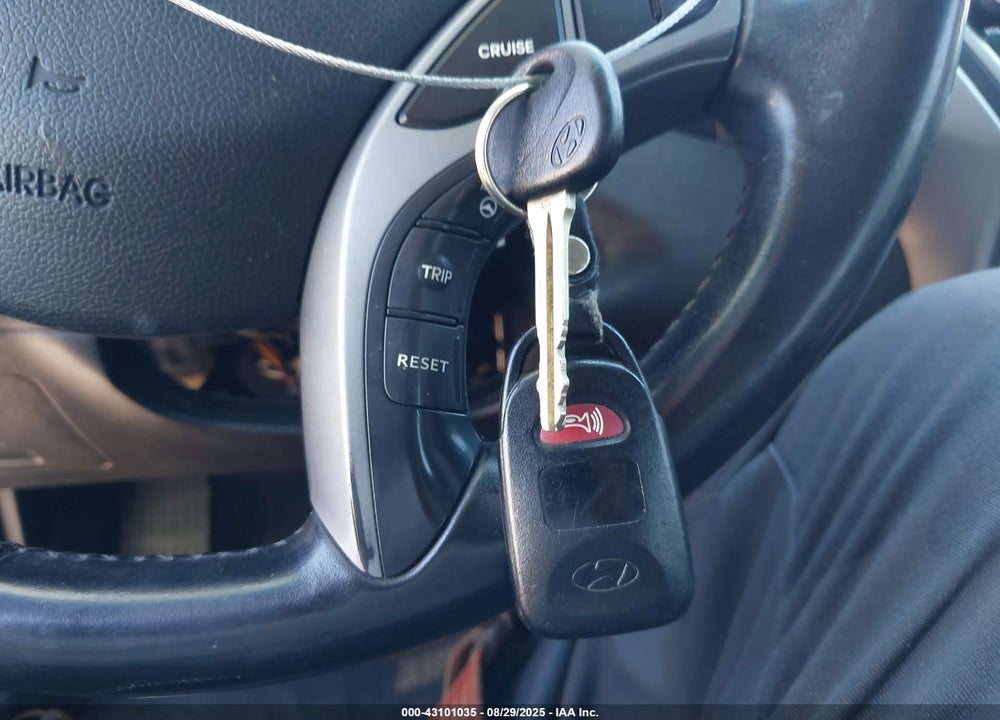 2015 HYUNDAI ELANTRA LIMITED VIN: KMHDH4AE9FU381548