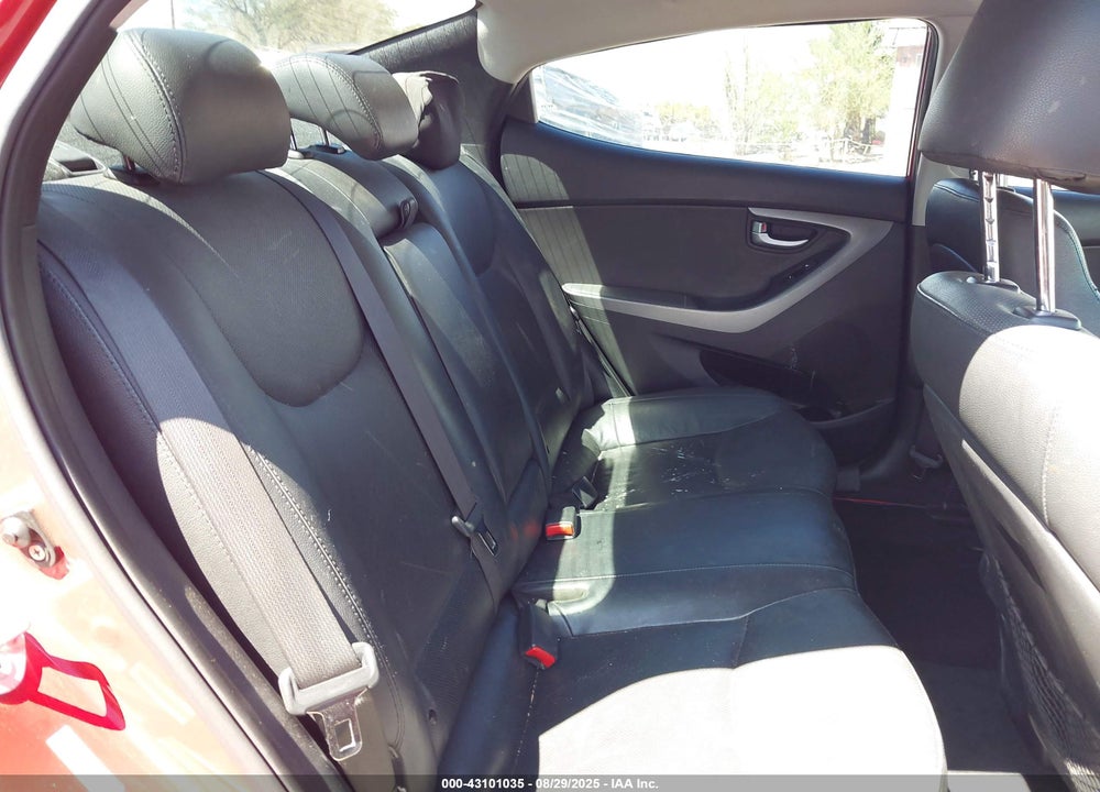 2015 HYUNDAI ELANTRA LIMITED VIN: KMHDH4AE9FU381548