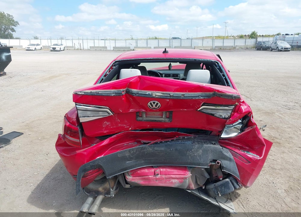 2015 VOLKSWAGEN JETTA VIN: 3VWD17AJXFM400391