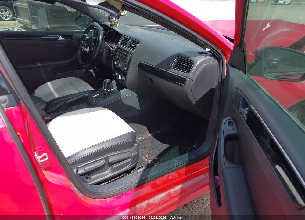 2015 VOLKSWAGEN JETTA VIN: 3VWD17AJXFM400391