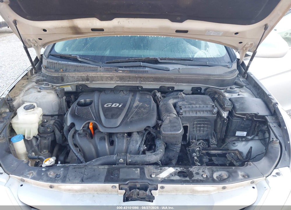 2013 HYUNDAI SONATA GLS VIN: 5NPEB4AC4DH657781
