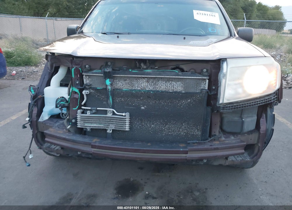 2011 HONDA PILOT VIN: 5FNYF4H20BB031249