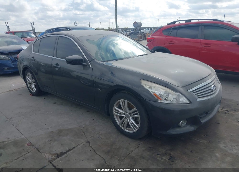 2015 INFINITI Q40 VIN: JN1CV6APXFM500913
