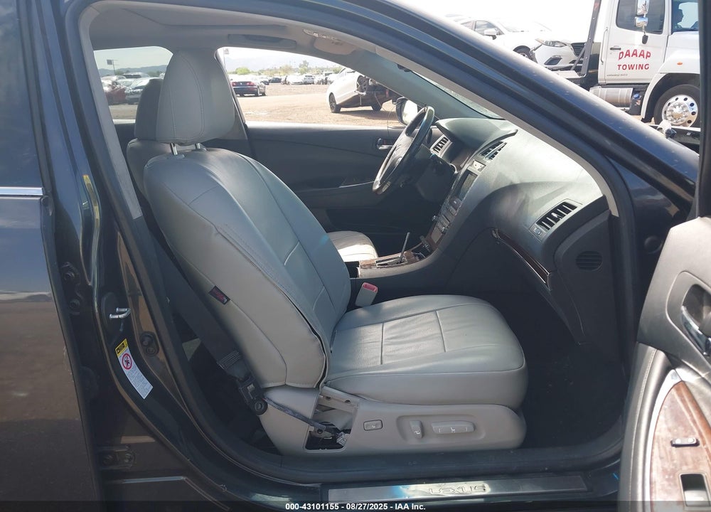 2010 LEXUS ES 350 VIN: JTHBK1EG3A2402159