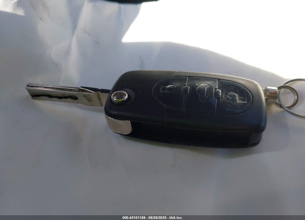 2003 AUDI A4 3.0 VIN: WAUAT48H93K008892