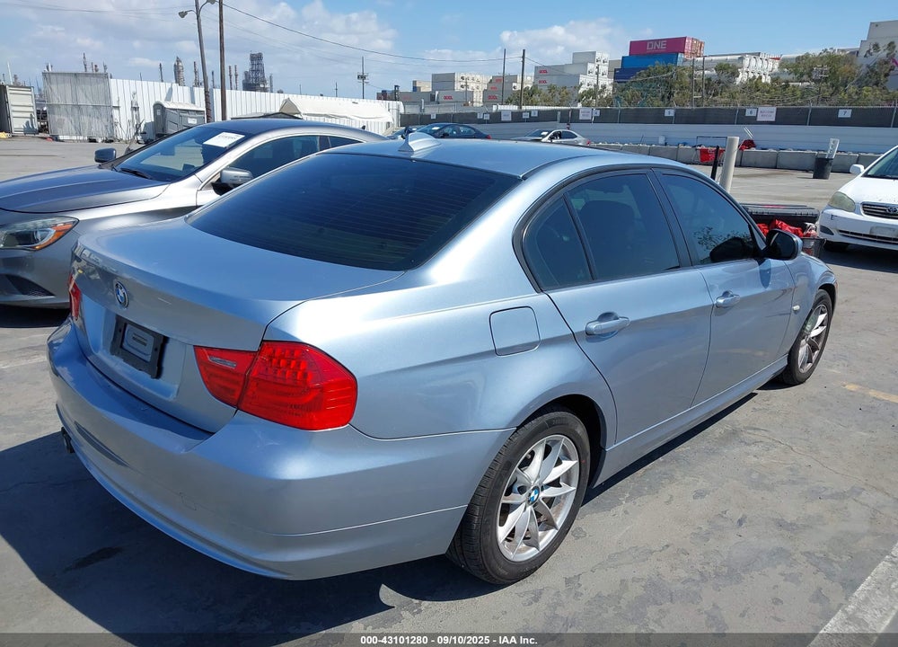2010 BMW 3 SERIES VIN: WBAPH5C53AA439424