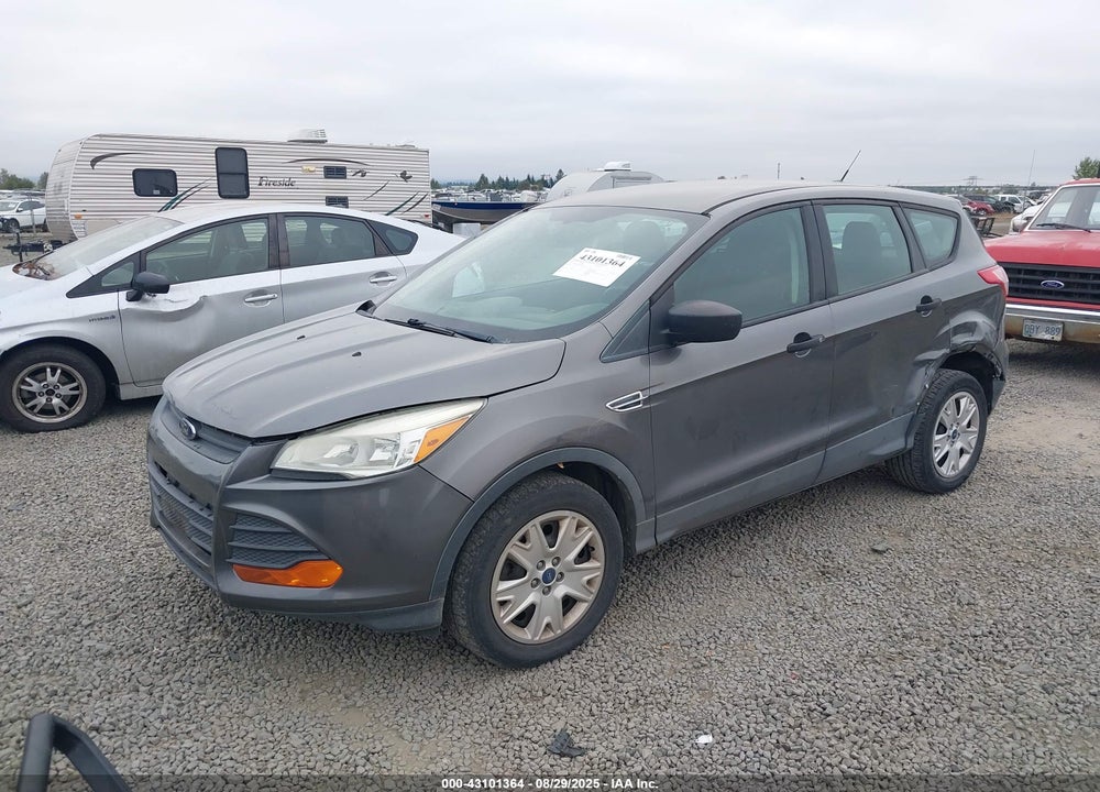 2013 FORD ESCAPE S VIN: 1FMCU0F70DUB23913