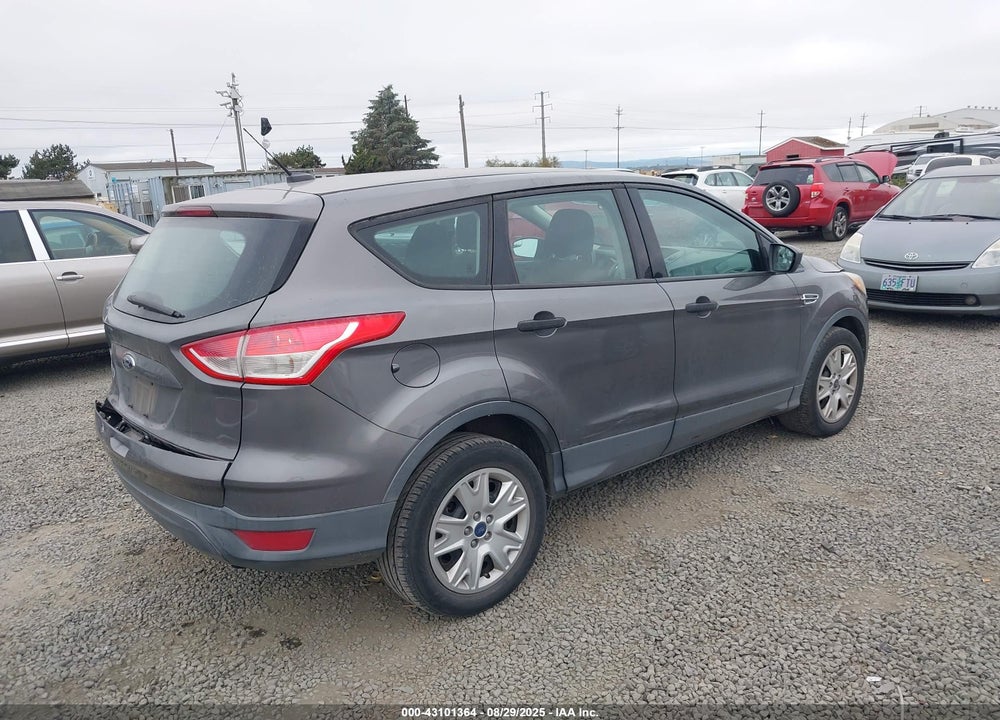 2013 FORD ESCAPE S VIN: 1FMCU0F70DUB23913