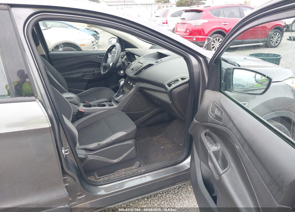 2013 FORD ESCAPE S VIN: 1FMCU0F70DUB23913