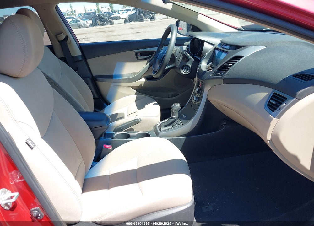 2016 HYUNDAI ELANTRA VIN: 5NPDH4AE5GH713078