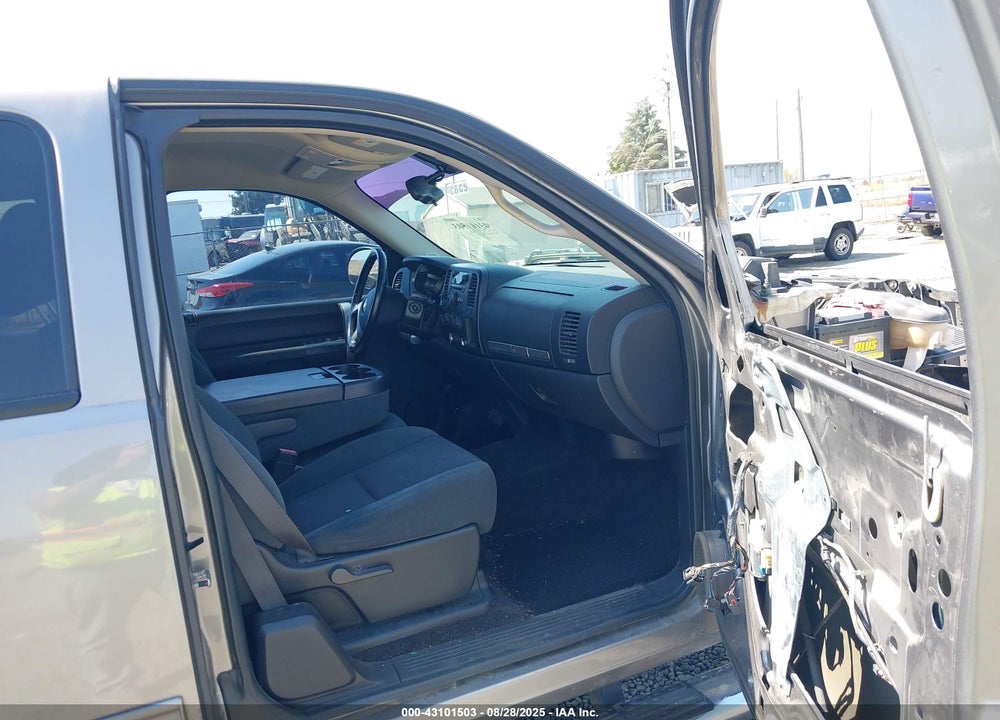 2009 CHEVROLET SILVERADO 1500 LT VIN: 2GCEK29J991109372
