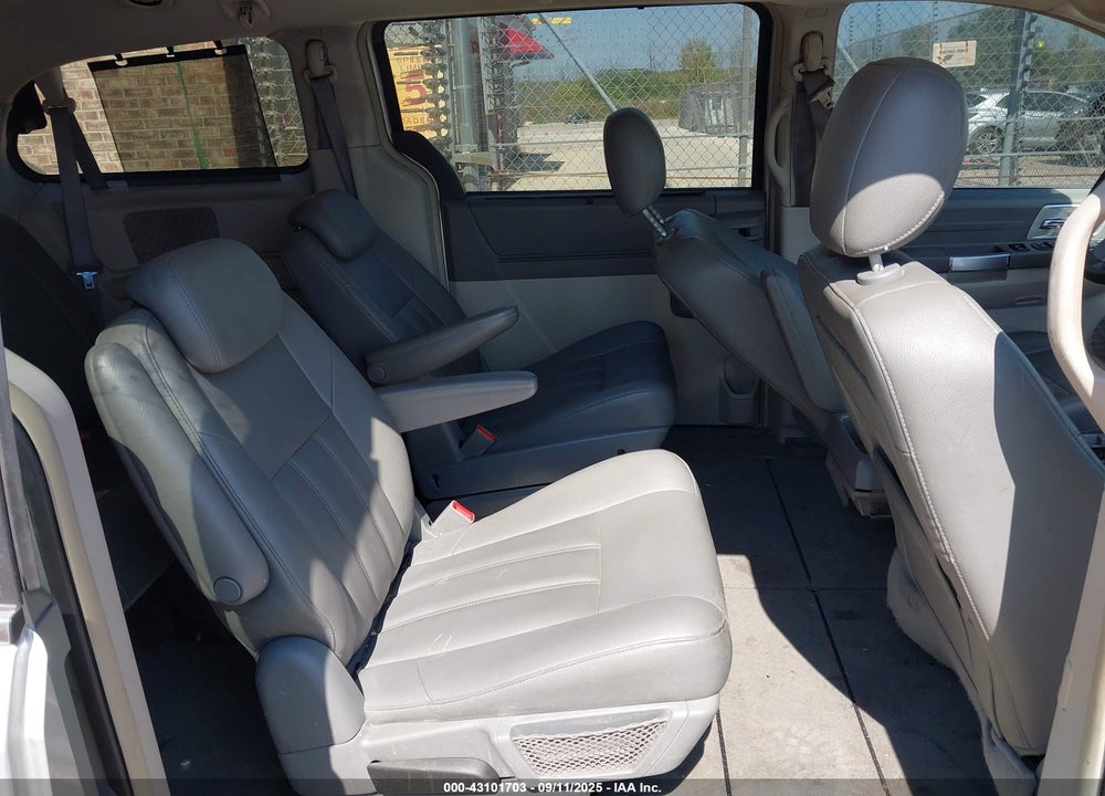 2008 CHRYSLER TOWN & COUNTRY TOURING VIN: 2A8HR54P68R769223