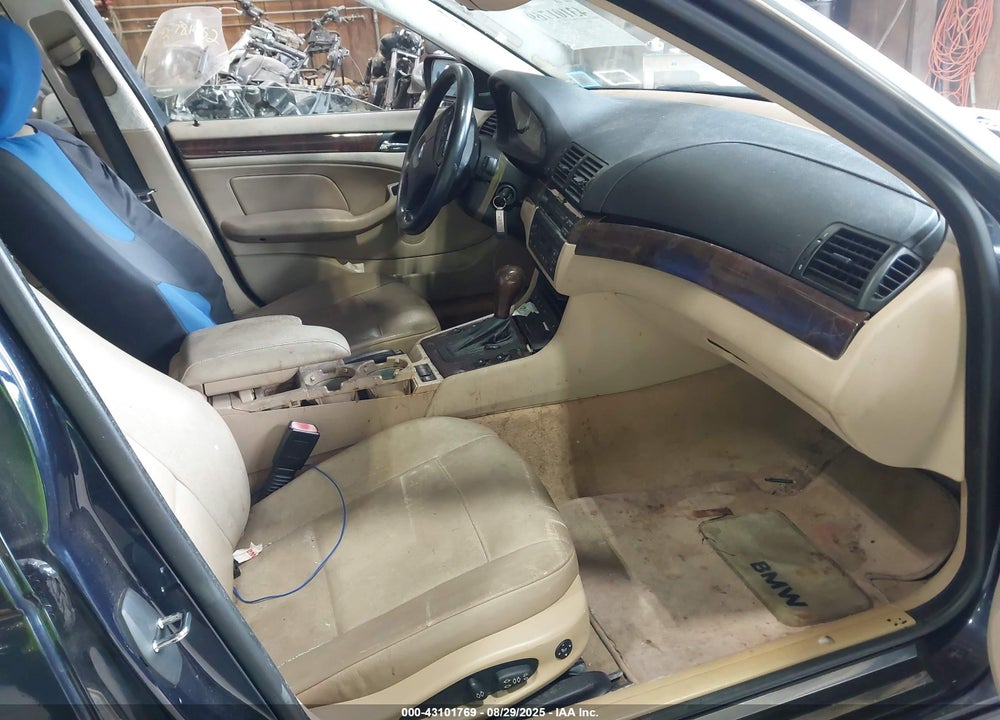 2003 BMW 330XI VIN: WBAEW534X3PG23783