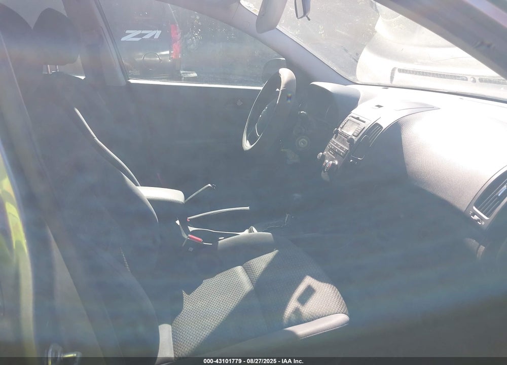 2011 HYUNDAI ELANTRA TOURING GLS VIN: KMHDB8AE3BU090045
