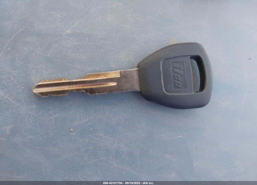 2002 HONDA ACCORD 3.0 EX VIN: 1HGCG16512A023092