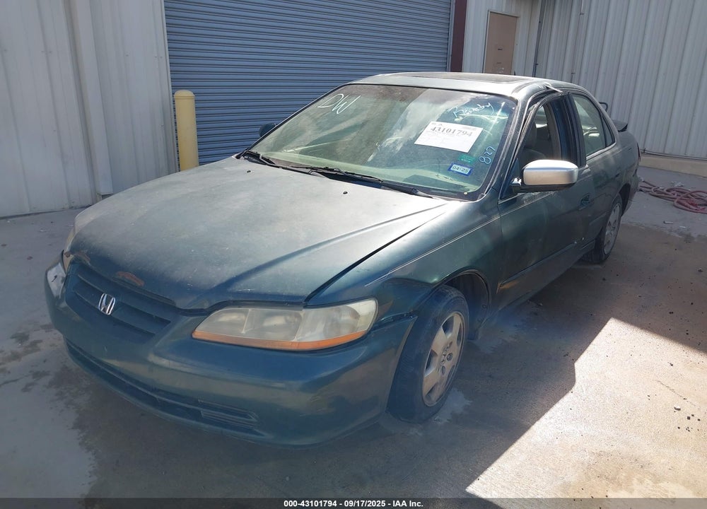 2002 HONDA ACCORD 3.0 EX VIN: 1HGCG16512A023092