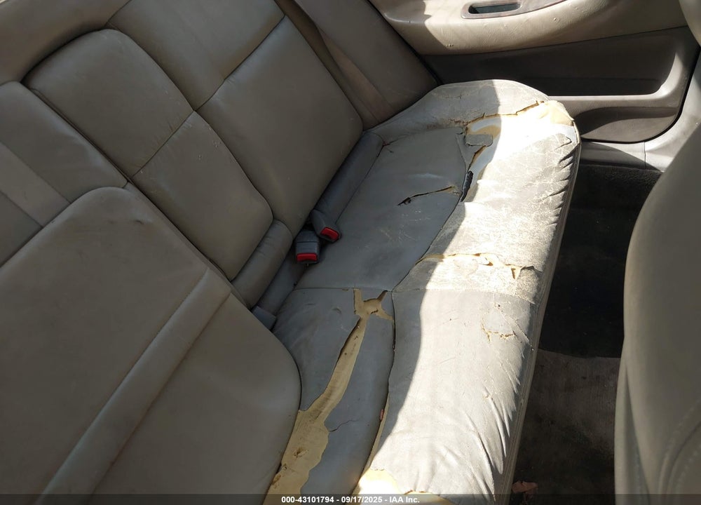 2002 HONDA ACCORD 3.0 EX VIN: 1HGCG16512A023092