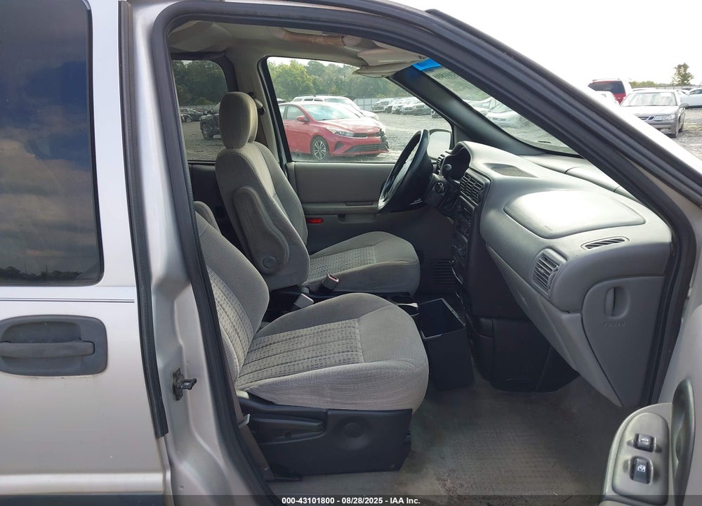 2003 CHEVROLET VENTURE LS VIN: 1GNDX03E63D221952